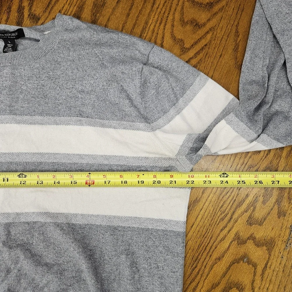 Banana Republic Luxury Blend Sweater Mens L‎ Gray Striped Silk Cashmere Crewneck